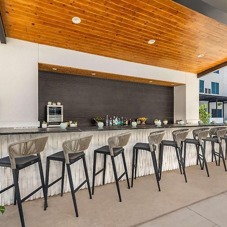 Cambria Hotel Waco University Riverfront エクステリア 写真
