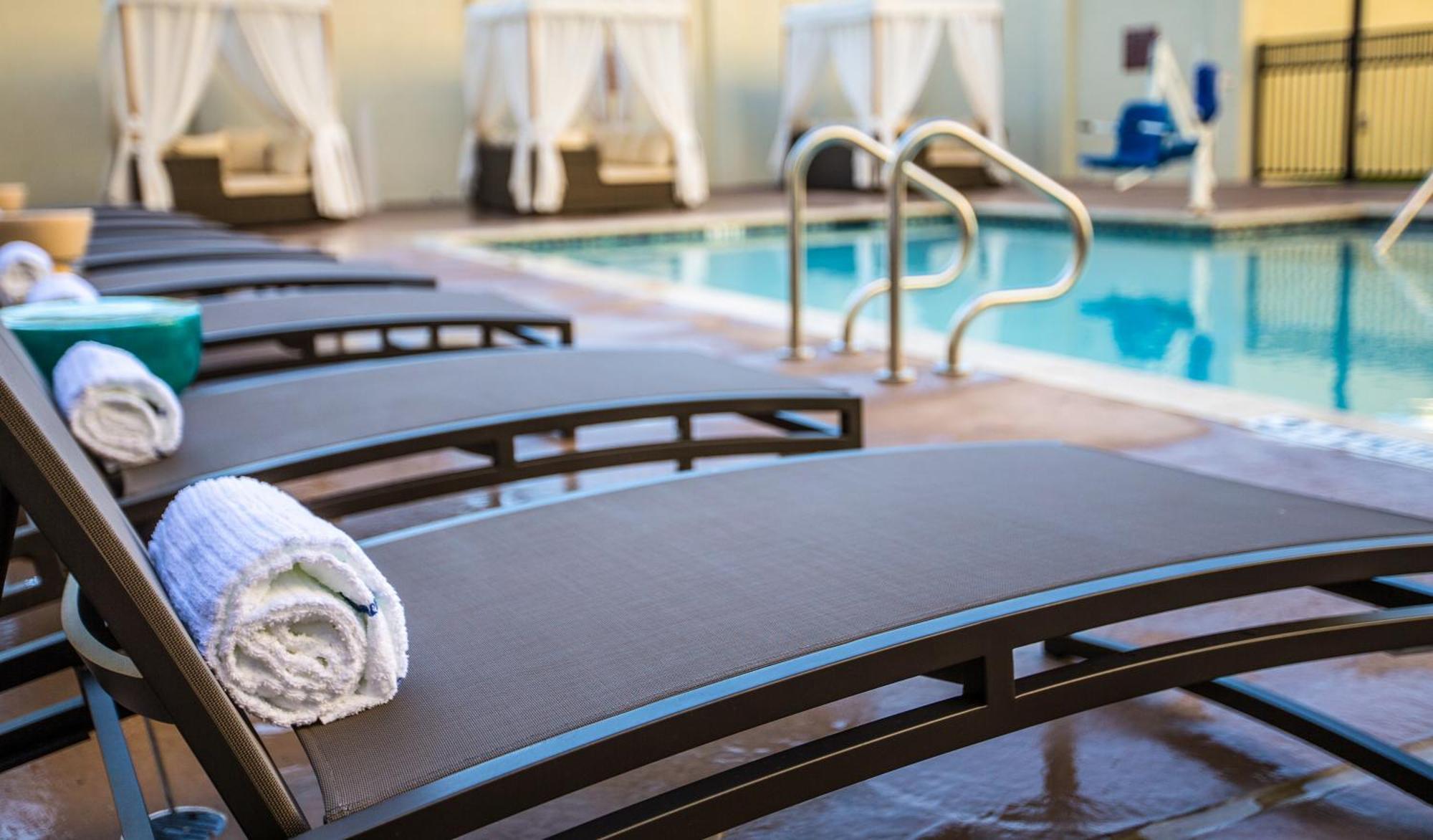 Cambria Hotel Waco University Riverfront エクステリア 写真