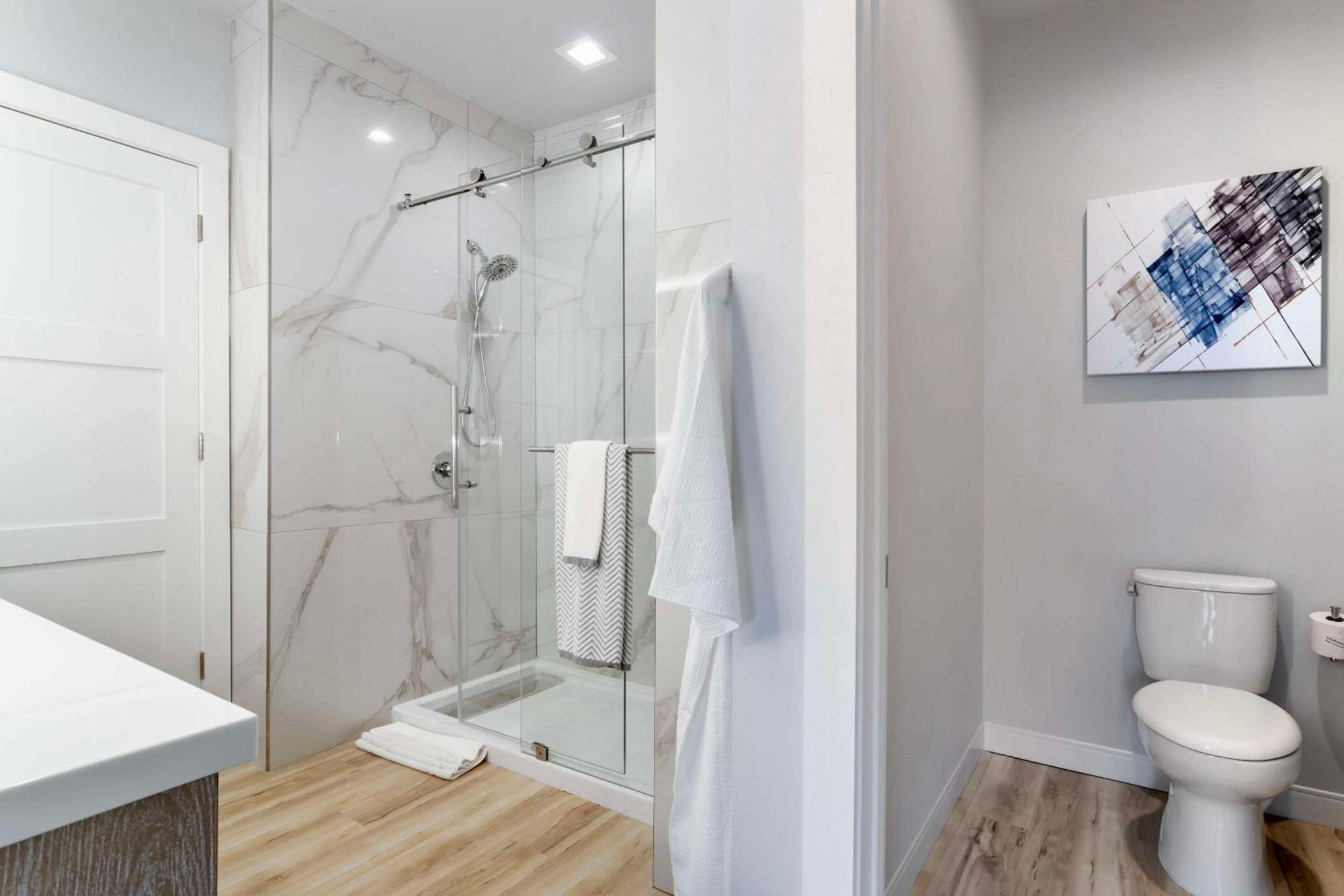Cambria Hotel Waco University Riverfront エクステリア 写真