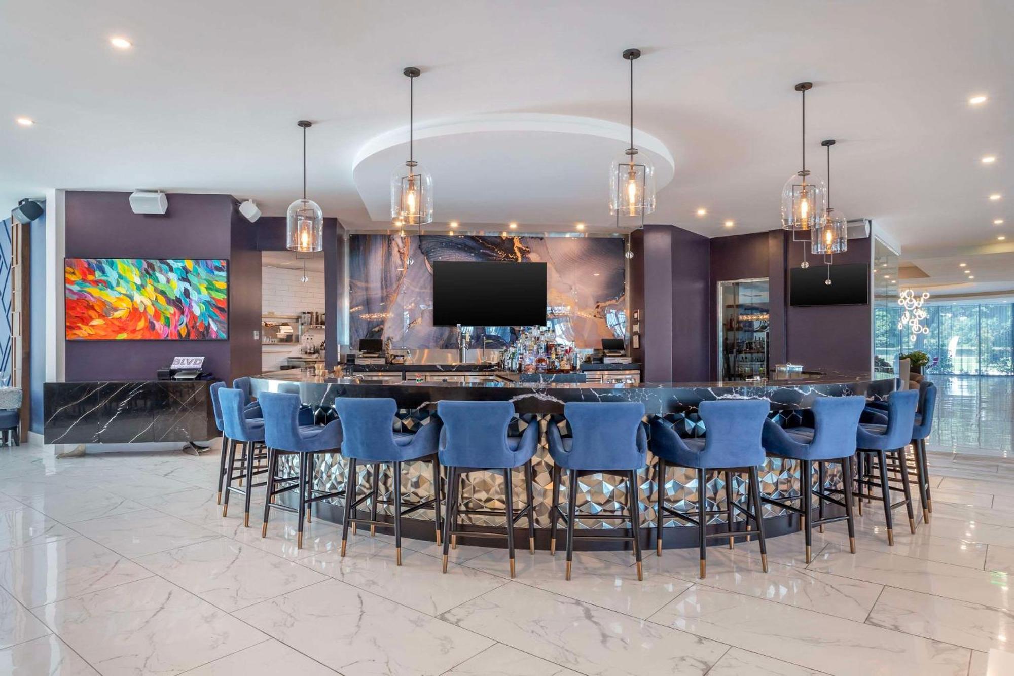 Cambria Hotel Waco University Riverfront エクステリア 写真