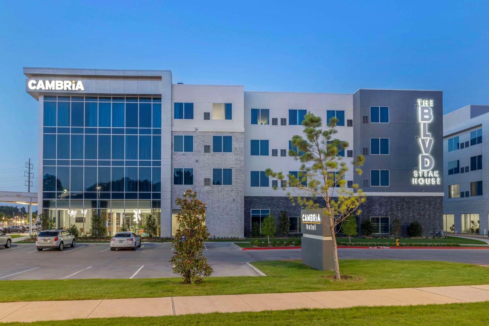 Cambria Hotel Waco University Riverfront エクステリア 写真