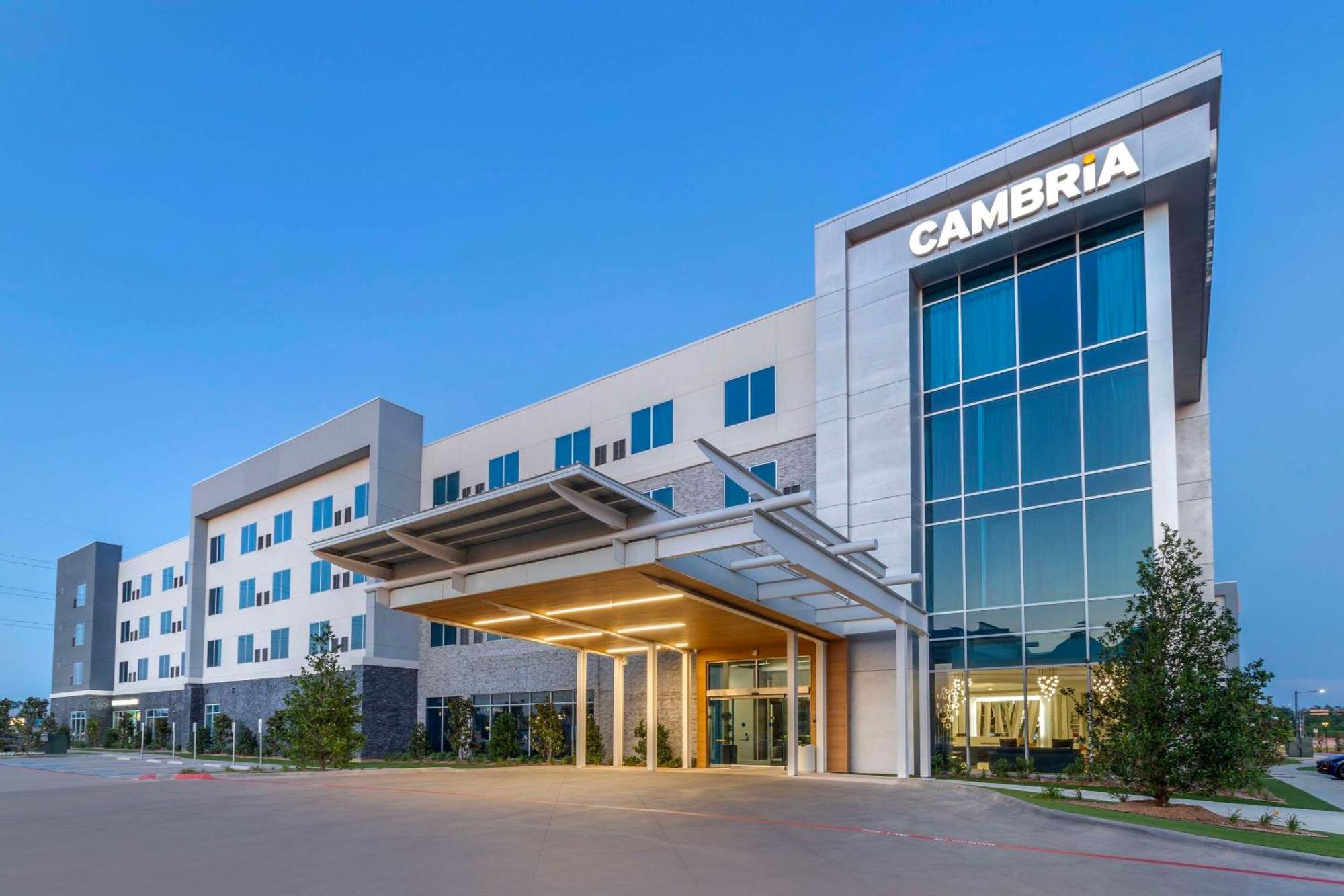 Cambria Hotel Waco University Riverfront エクステリア 写真